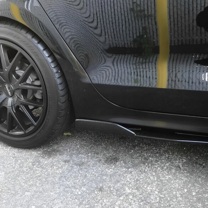 Universal Gloss Black Side Skirt